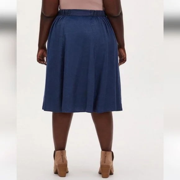 NWT Midi Chambray Button-Front Skirt - Picture 2 of 6